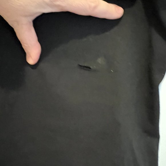 Comme des Garcons Men's Black Cotton Jersey Heart T-Shirt - Picture 10 of 10